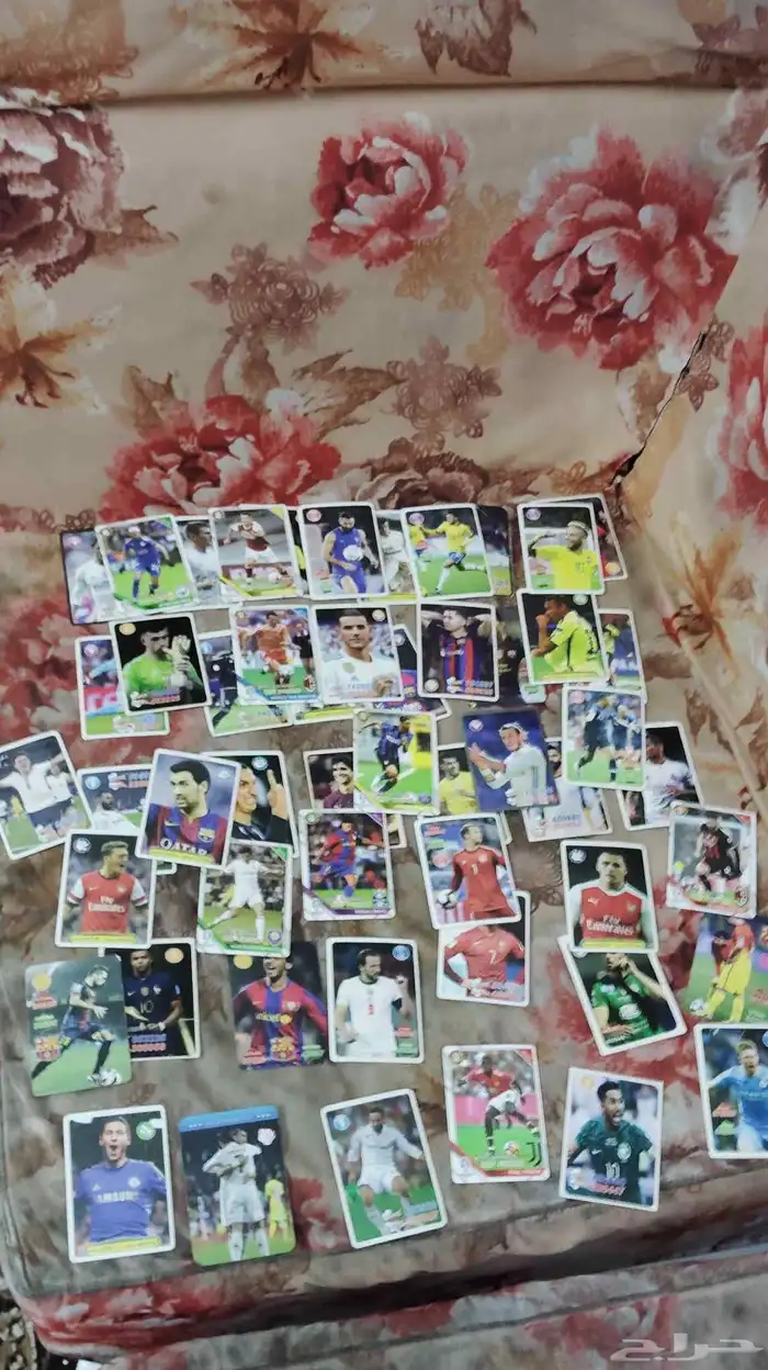 كل بطاقات الاعبين موجوده السعر على حسب الاعب 0