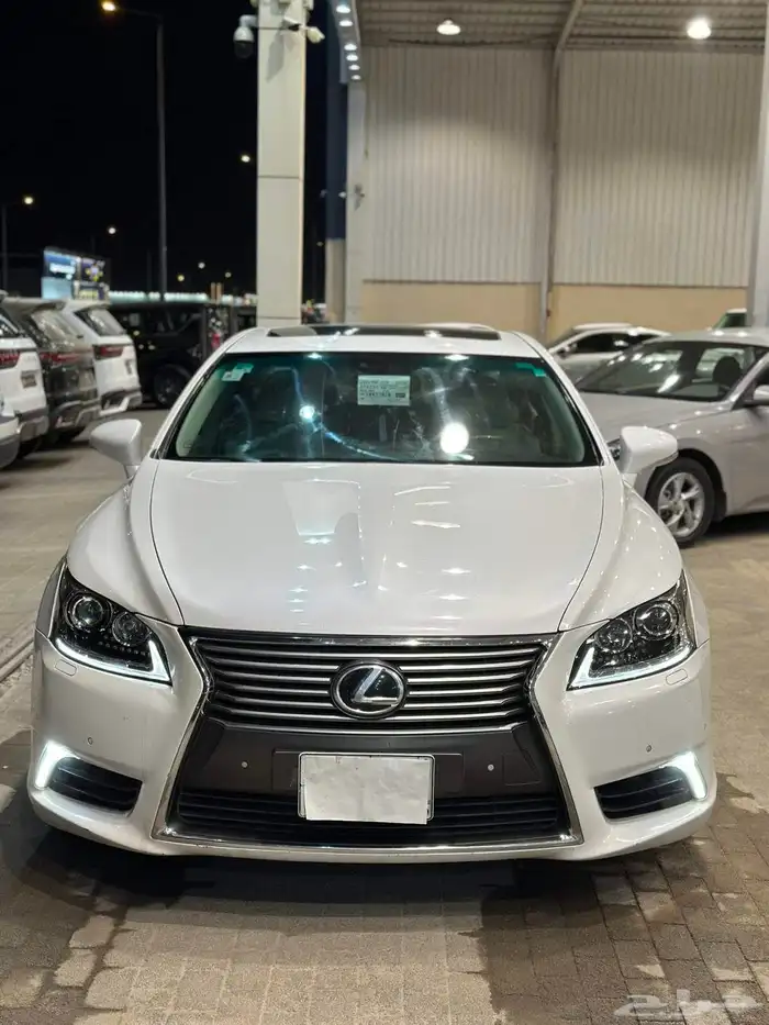 لكزس LS460L موديل 2013 0