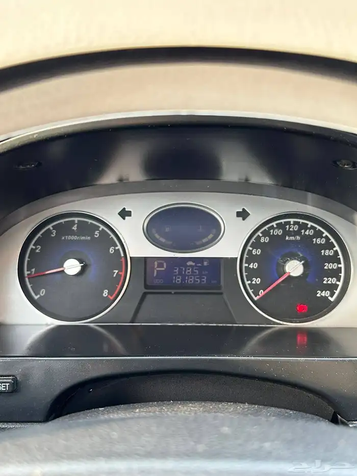 للبيع جيلي 2013 Ec7 5