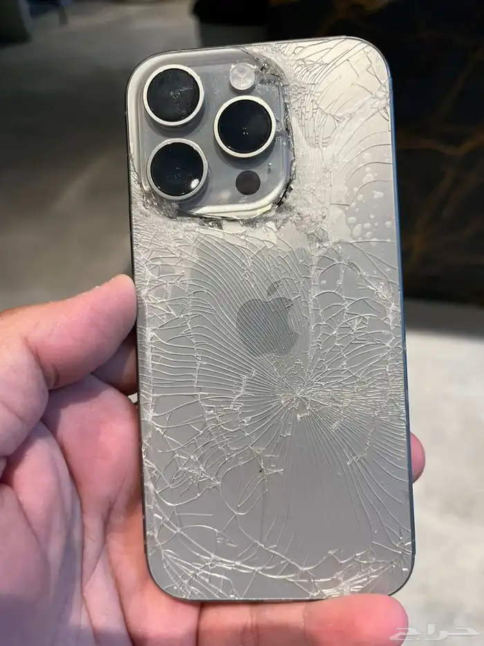 للبيع iPhone 15 pro 1