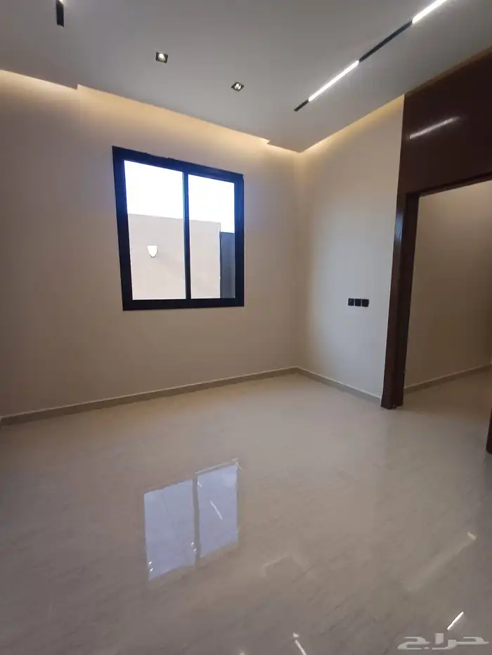 للبيع دورارضي زاويه بصك مستقل حي البيان 4