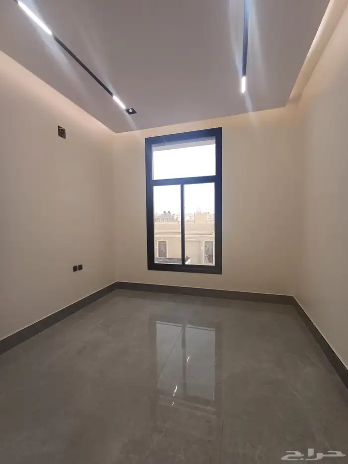 للبيع فيلا درج داخلي بصك مستقل حي البيان 9