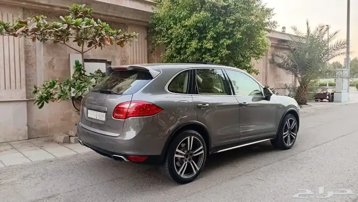 بورش كيان 2014 V6 تنفس طبيعي 5