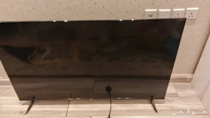 تلفزيون شاشته مكسورة للبيع 0