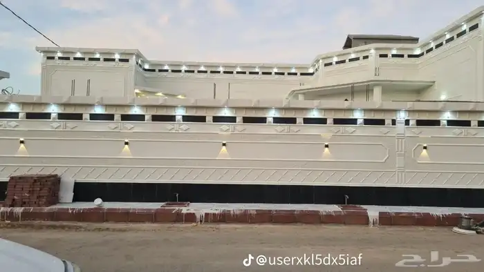 ديكورات خارجيه سعر المتر 14ريال شامل المواد تواصل نصل 4