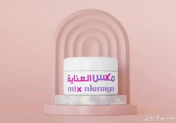 مصممة جرافيك وهويات بصرية 19