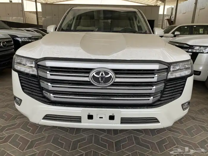 لاندكروزر جي اكس ار L2 بريمي 2025 0