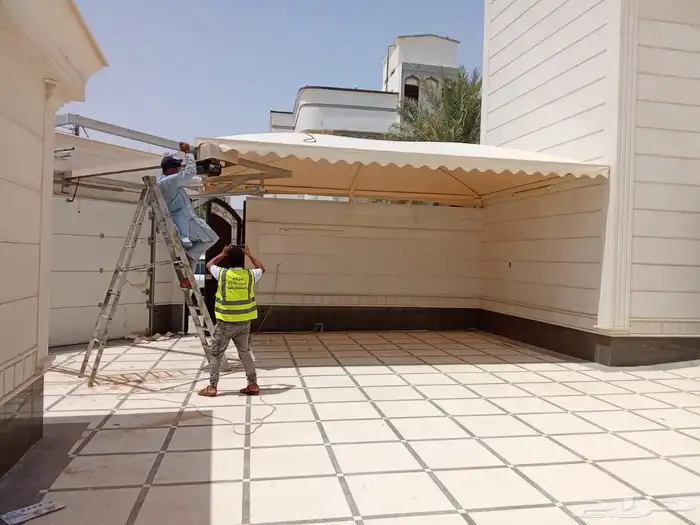 مظلات مواقف للسيارات مشاريعه 2