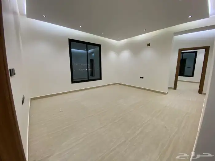 للإيجار دور أول فاخر حي المزيني 35 الف 5