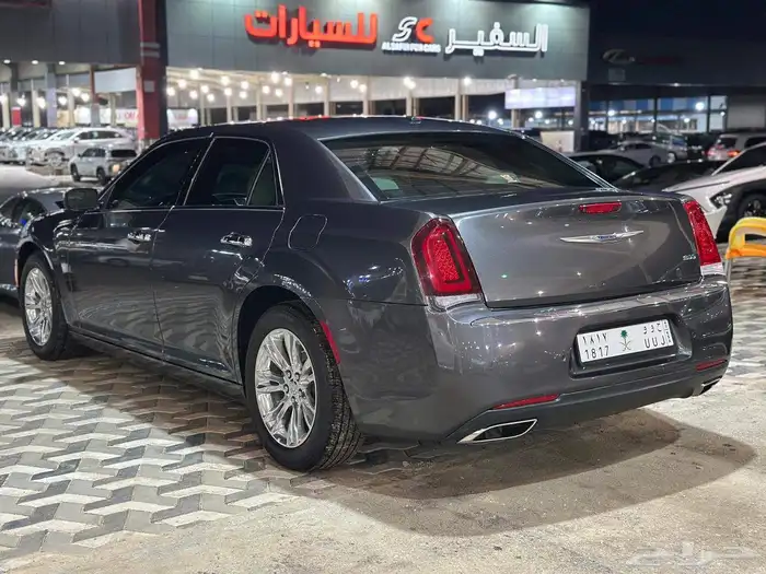 كرايسلر 2022 C300 ليمتد شبه الجديد 4