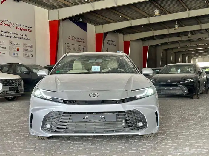 تويوتا كامري E بنزين استاندر موديل 2025 الساير 1