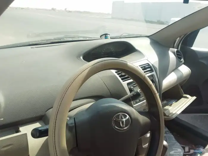 Toyota Yaris 2012 aoutmatic windows electric 2