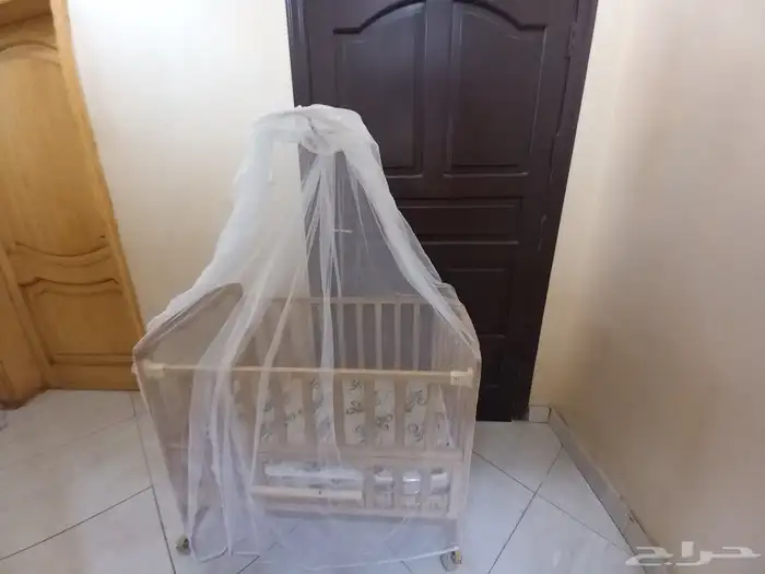 سرير اطفال للبيع 3