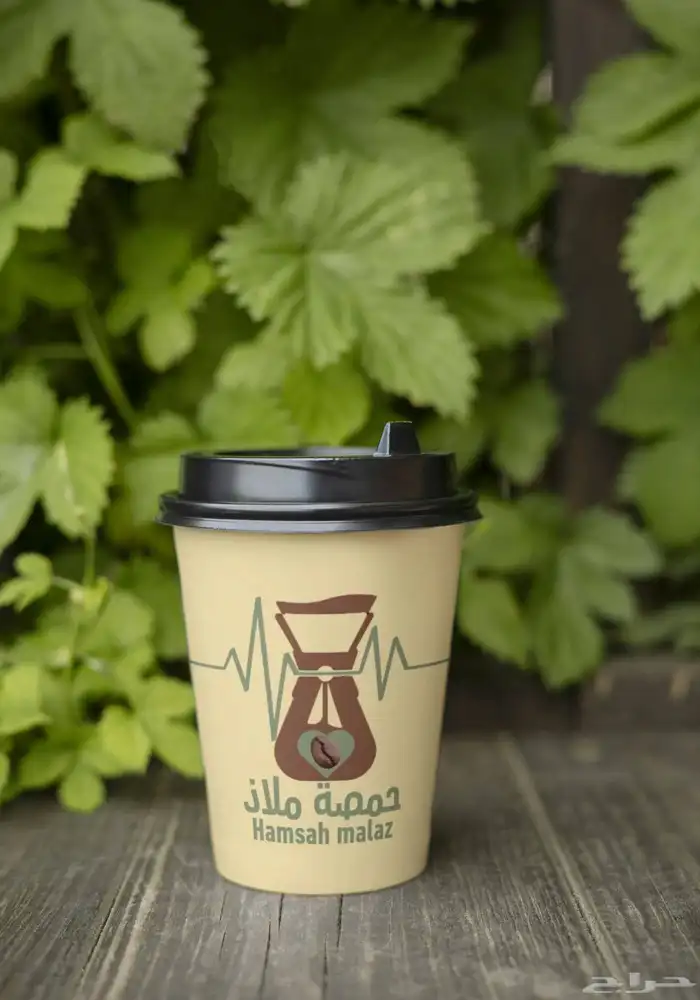 مصممة جرافيك وهويات بصرية 10