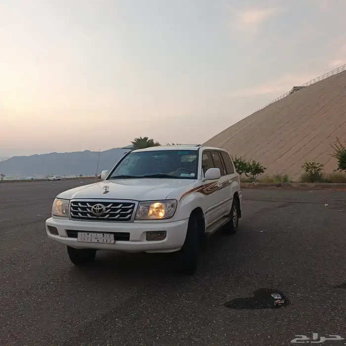 لاندكروزر 2007GXR3بريمي 15