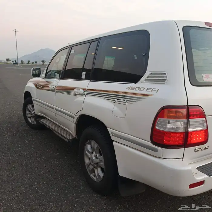 لاندكروزر 2007GXR3بريمي 10