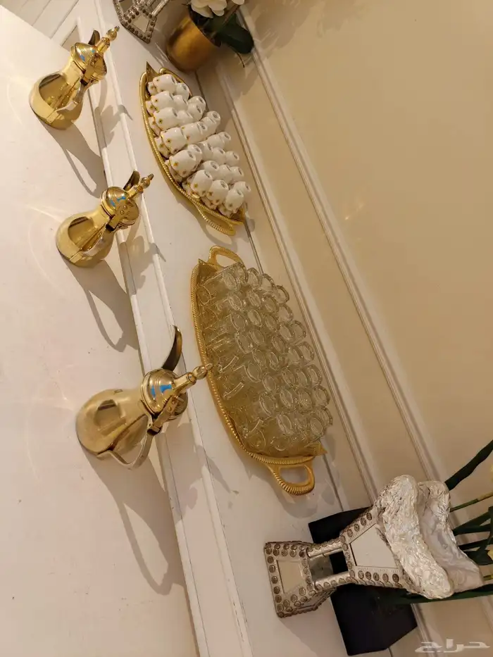 يوجد لدينا قهوجيين وصبابين داخل الرياض وخارجه 0