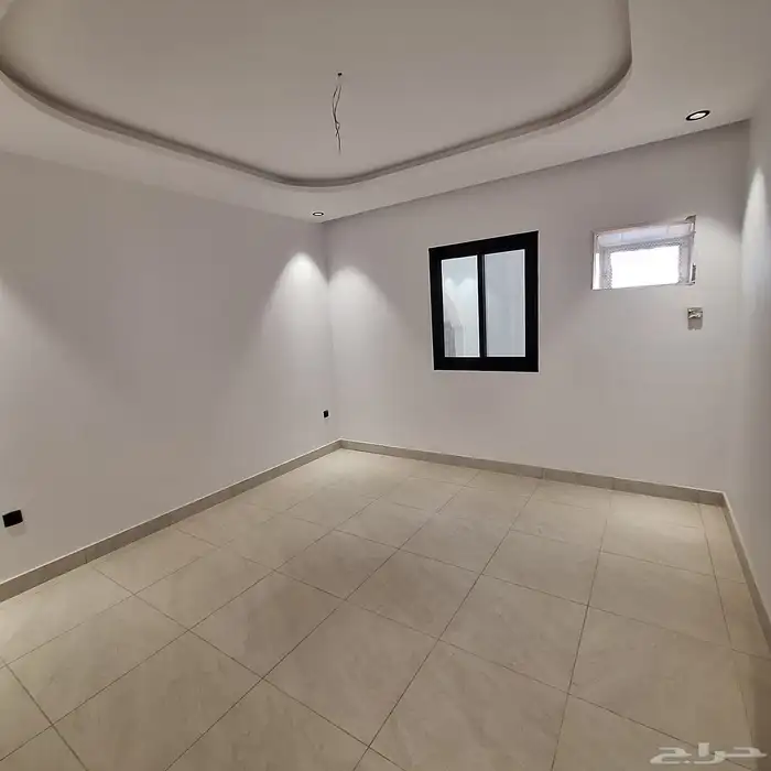 شقق فاخرة للتمليك جاهز افراغ فوري حي الصفاءظهيرت شارع التحلي 11