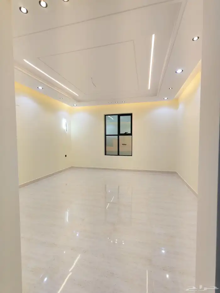 للبيع شقق علويه بمدخل مستقل وسطح خاص شمال حي الراقي 5