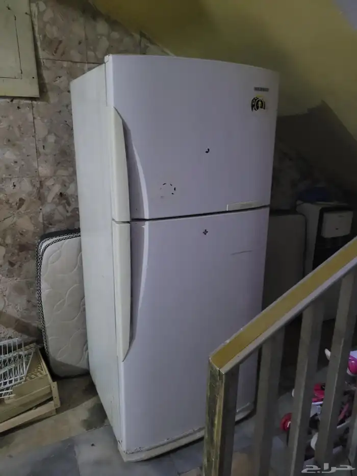 ثلاجه كبيره 0
