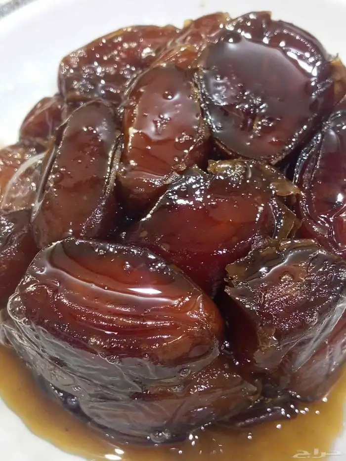 تمر صفري علب فول حجم كبير 5  للجمله 1