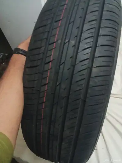 ford 0 km tyre 215 65R16 and good condition rim 61 2 Jx15x index