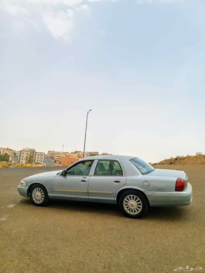 فورد ماركيز 2010 امريكي للبيع 7