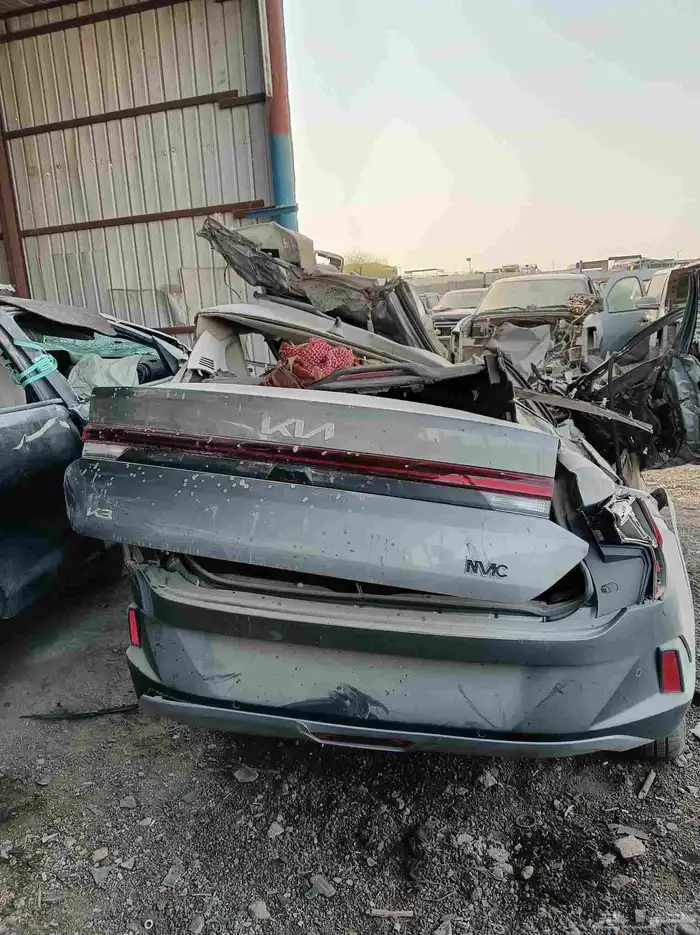 K3 قطع غيار سيارات تشليح قطع غيار فقطK3 0