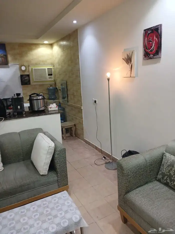 عفش بيت كامل للبيع بسبب السفر مع الشقة 5