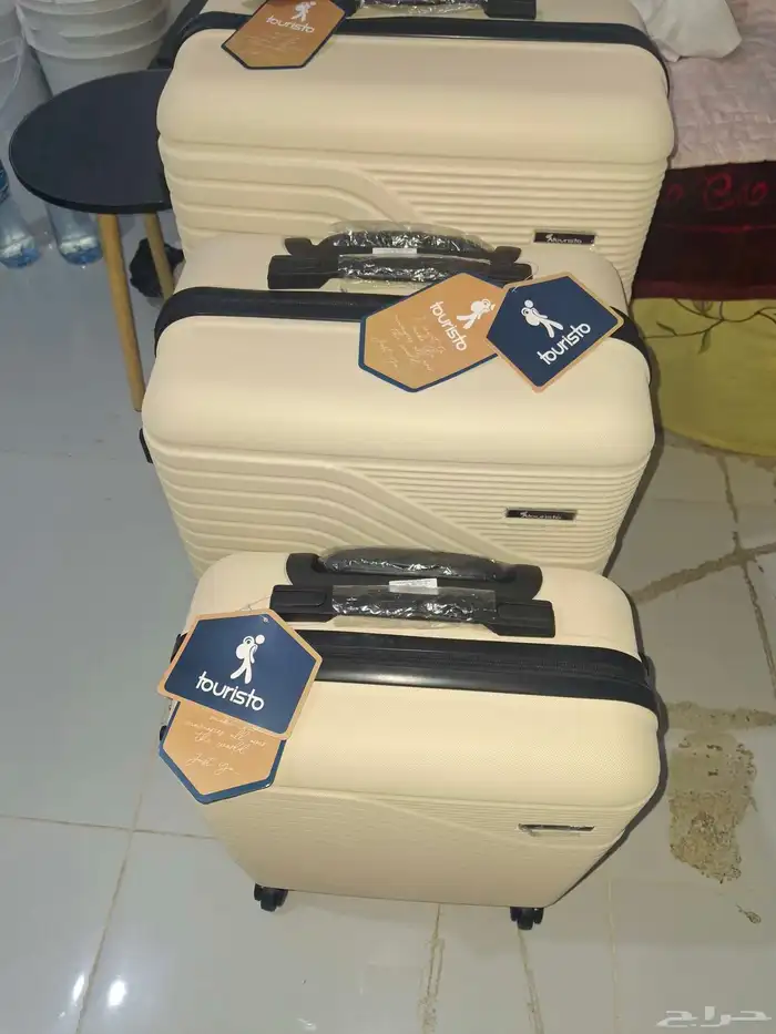 طقم شنط لسه جديد وعندي كميه الموقع الدوادمي 0