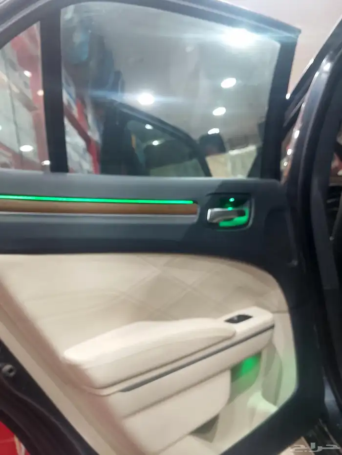 تركيب لد داخلي64 لون كليزرر C300موديل 2018حيكم الله 0