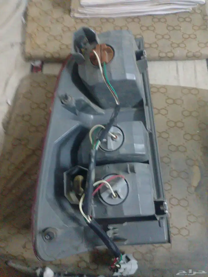 للبيع اسطب خلفيه حق سياره هيلوكس 1