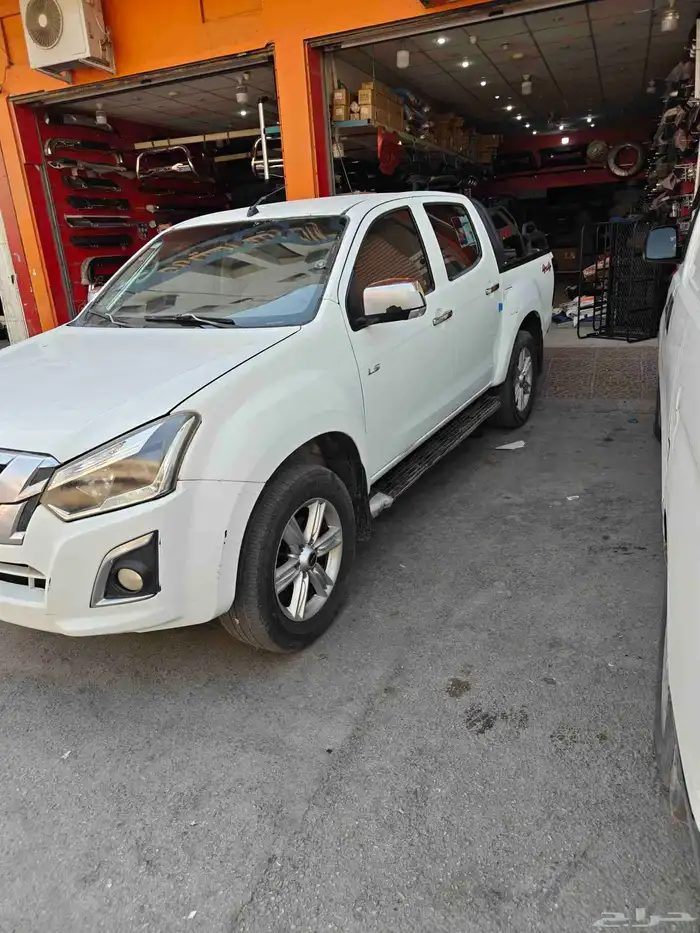 ايسوزو ديماكس غمارتين LS 2018 ديزل تيربو مكينه كبير 3.0 37