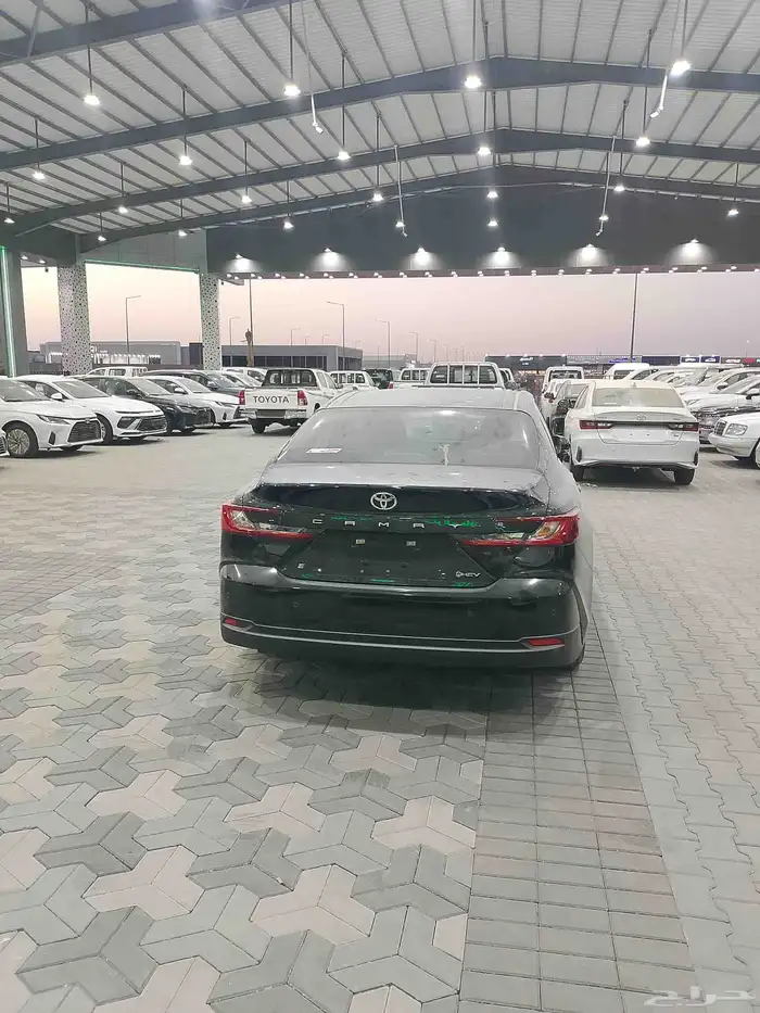 كامري هايبردE موديل 2025 3