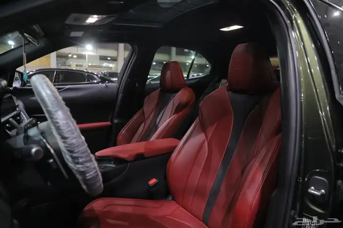 لكزسUX 200 FSPORT موديل 2023 15