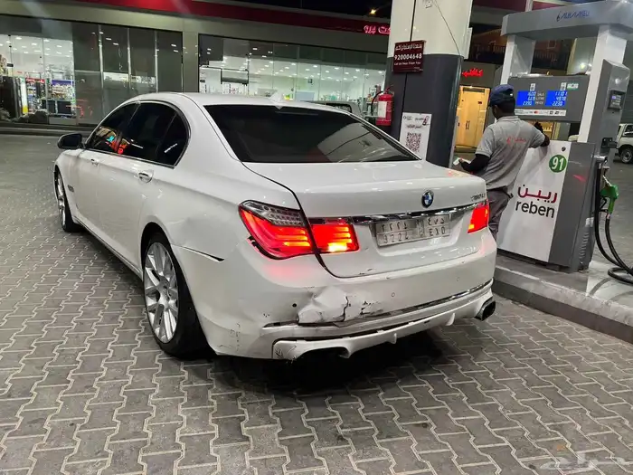 مصدوم BMW 750L 2014 7