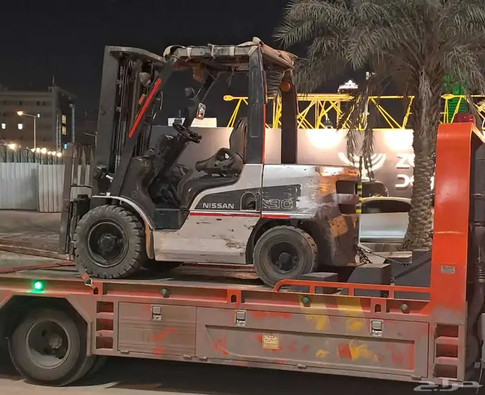 Forklifts for rent رافعات شوكية 0