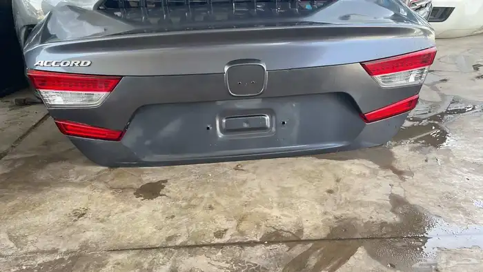 باب شنطه كامل هوندا أكورد 2022 0