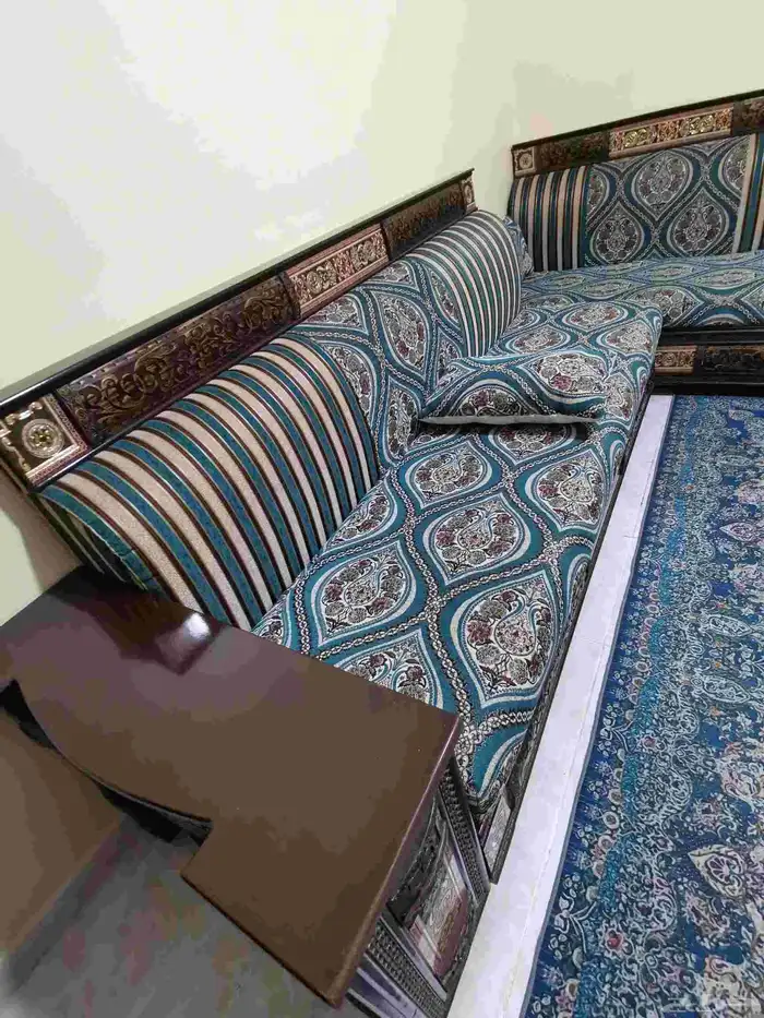 كنب مغربي 5 قطع زاويتين نظيف جدا 1