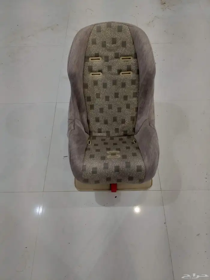 للبيع كرسي أطفال 1