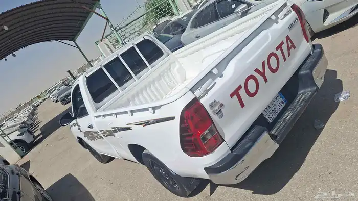 تويوتا هايلكس 2023 1