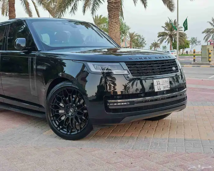 رنج روفر 2023 أسود 8 سلندر بحالة الوكالة 0