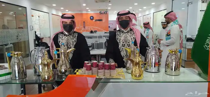 قهوجي وصبابين رجال ونساء مع جميع اغراضهم في الدمام الخبر الج 2