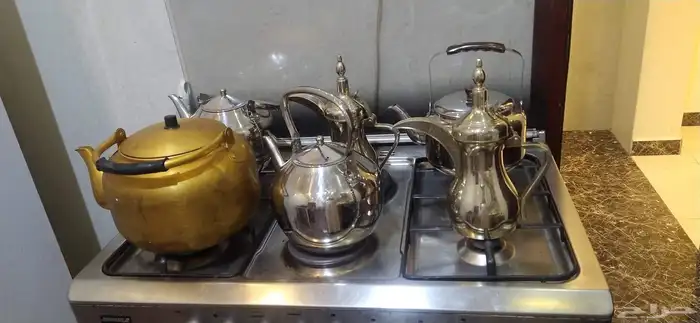 قهوجي وصبابين رجال ونساء مع جميع اغراضهم في الدمام الخبر الج 3