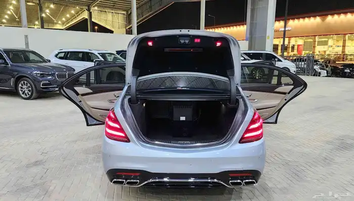 مرسيدس S63 2015 27