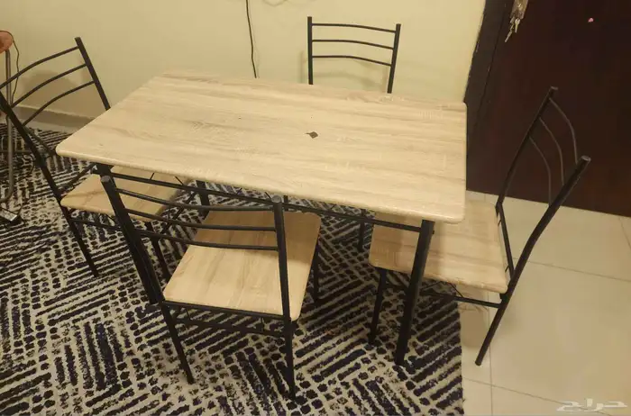 ثلاجة وسفرة اربع كرسى 2