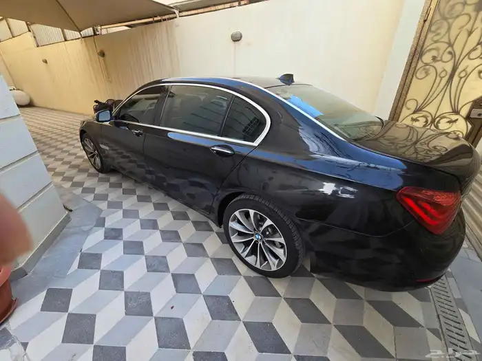 للبيع BMW 730 li 2015 26