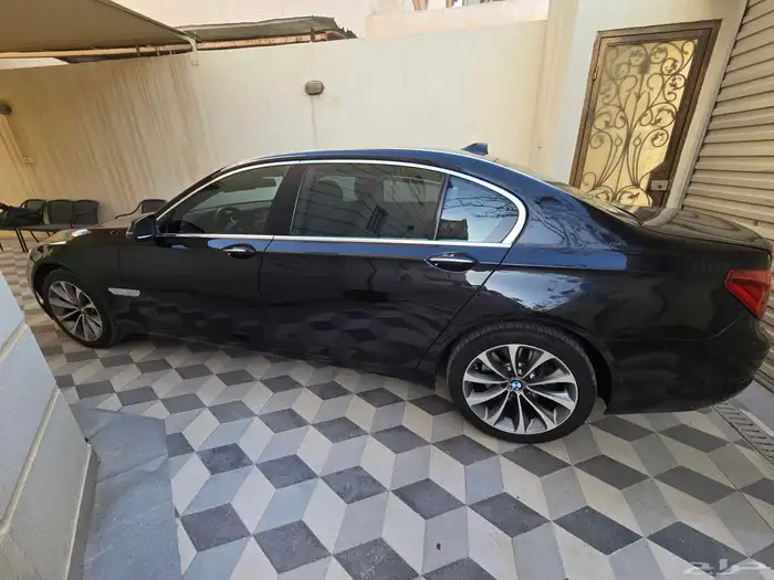للبيع BMW 730 li 2015 29