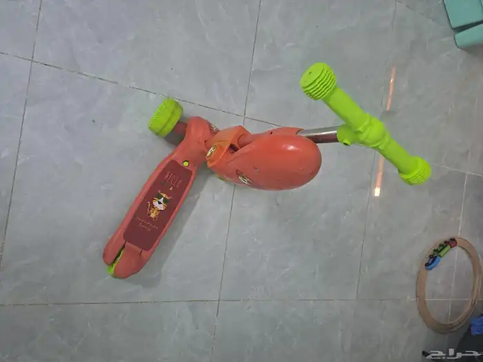 تلفزيون نيكيا و سكوتر اطفال 3