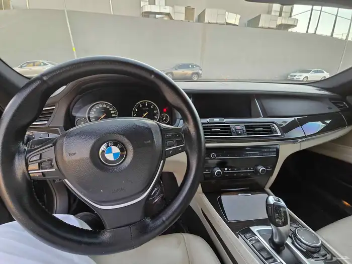 للبيع BMW 730 li 2015 23